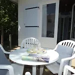 Maison Mitoyenne Avec Terrasse Et Parking, Animaux Admis, Proche - - Fr-1-540-299 * Notre-Dame-de-Monts