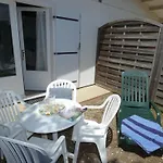 Maison Mitoyenne Avec Terrasse Et Parking, Animaux Admis, Proche - - Fr-1-540-299 Holiday home Notre-Dame-de-Monts