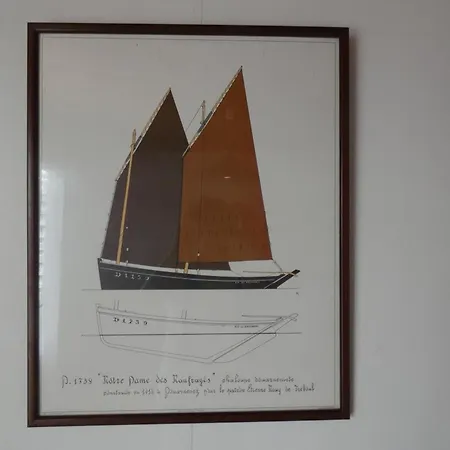 Maison Mitoyenne Avec Terrasse Et Parking, Animaux Admis, Proche - - Fr-1-540-299 *