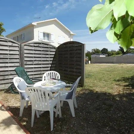 Maison Mitoyenne Avec Terrasse Et Parking, Animaux Admis, Proche - - Fr-1-540-299 Hébergement de vacances