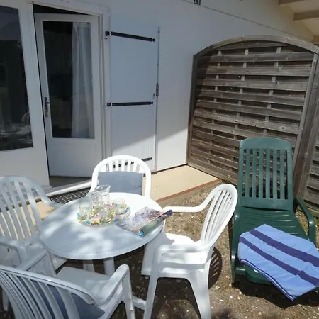 Maison Mitoyenne Avec Terrasse Et Parking, Animaux Admis, Proche - - Fr-1-540-299 Feriehus Notre-Dame-de-Monts