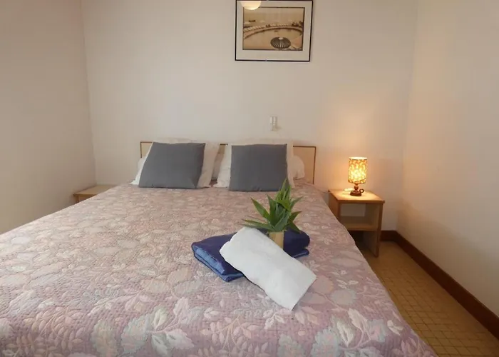 Maison Mitoyenne Avec Terrasse Et Parking, Animaux Admis, Proche - - Fr-1-540-299 Notre-Dame-de-Monts